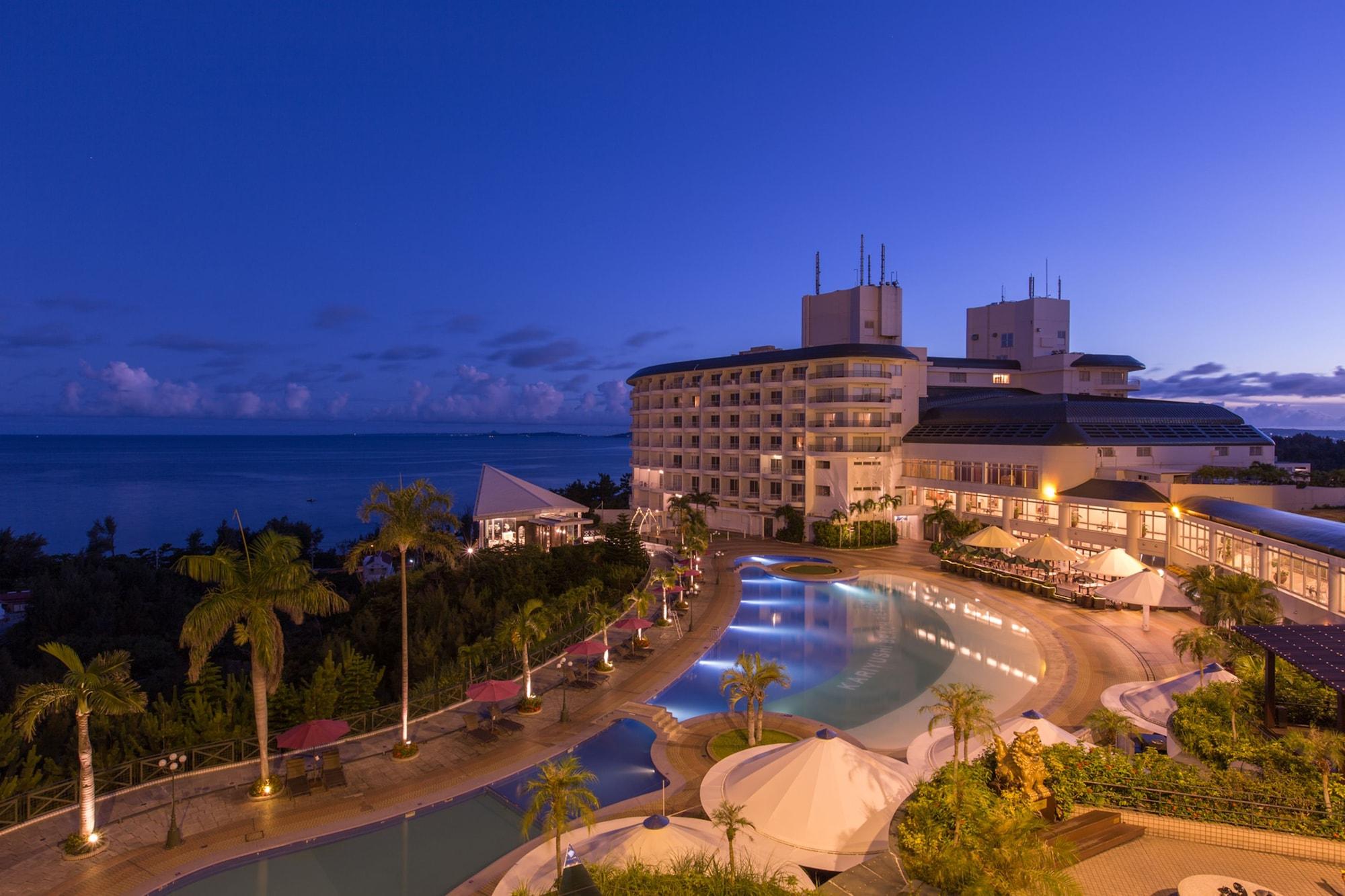 Okinawa Kariyushi Beach Resort Ocean Spa Onna Kültér fotó