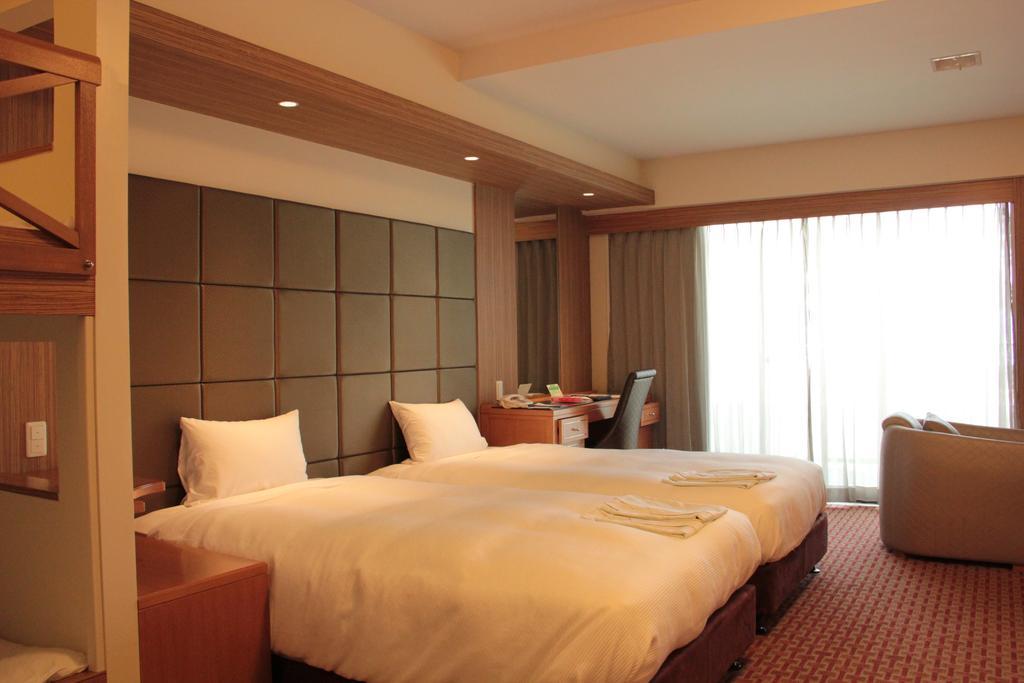 Okinawa Kariyushi Beach Resort Ocean Spa Onna Kültér fotó